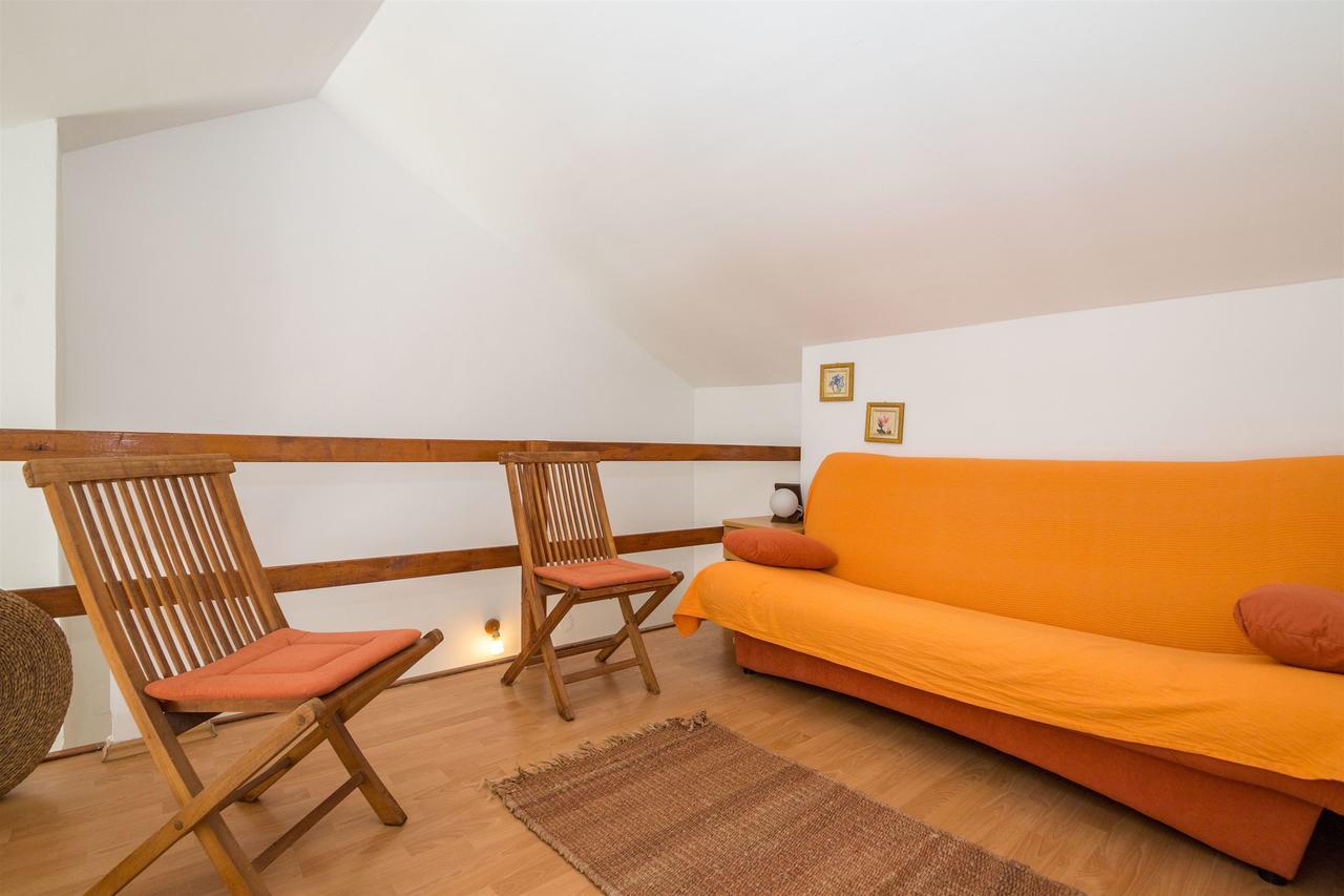 Apartments Antonija Дрвеник Экстерьер фото